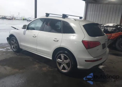 2011 Audi Q5 3.2 Premium Plus z USA, uszkodzony, nr VIN WA1DKAFP0BA025882